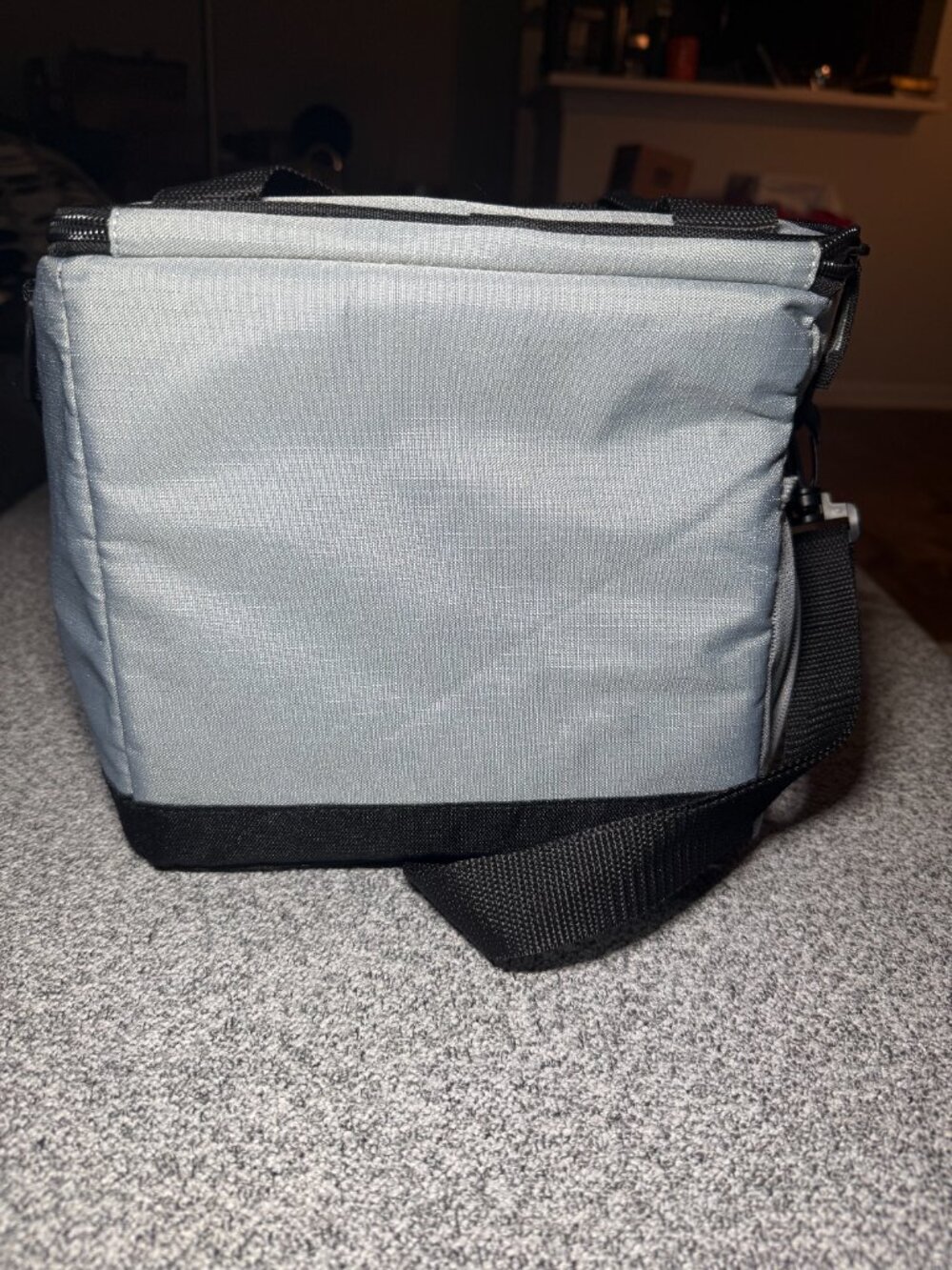 Grey Lunchbox - Picture 3 of 7